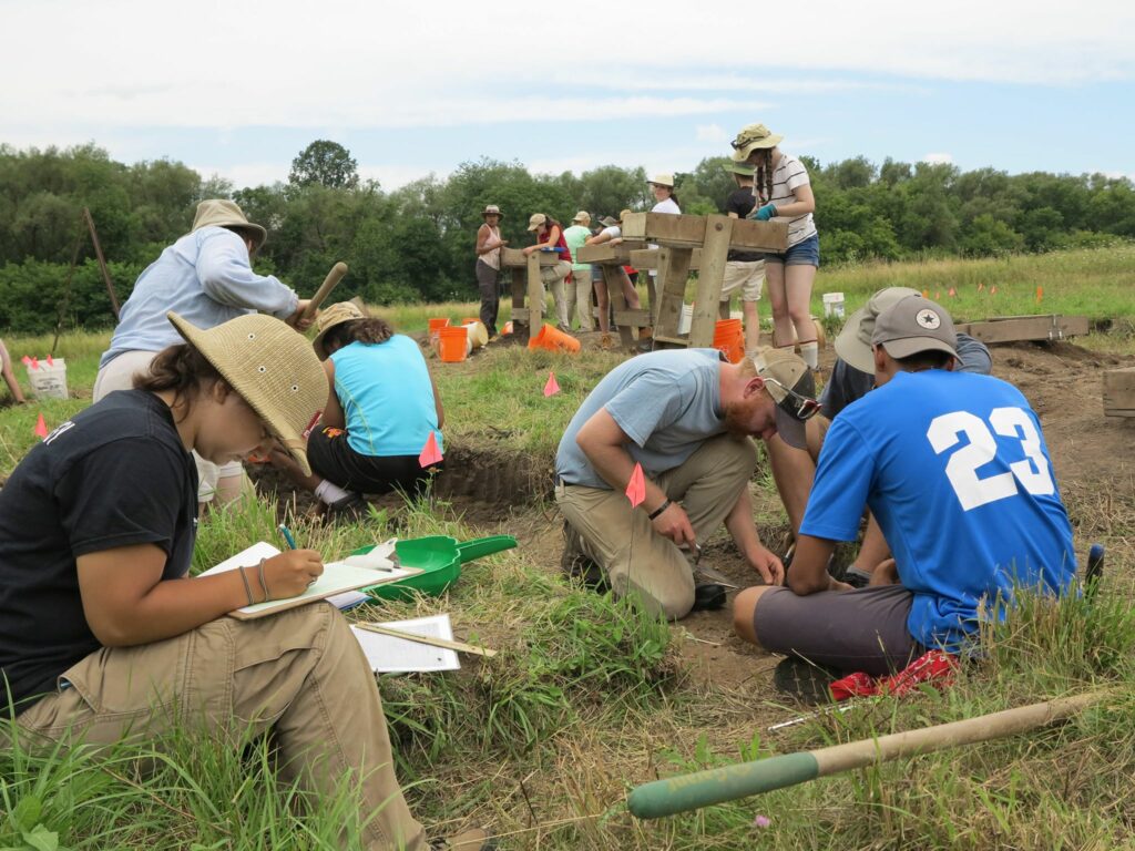 Students excavating at the Sebastien site